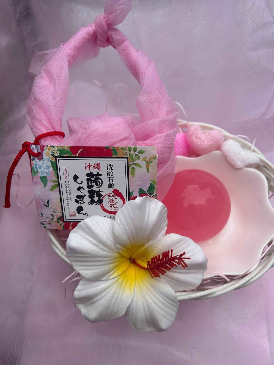 沖縄店よりハイビスカスしゃぼんの紹介です。