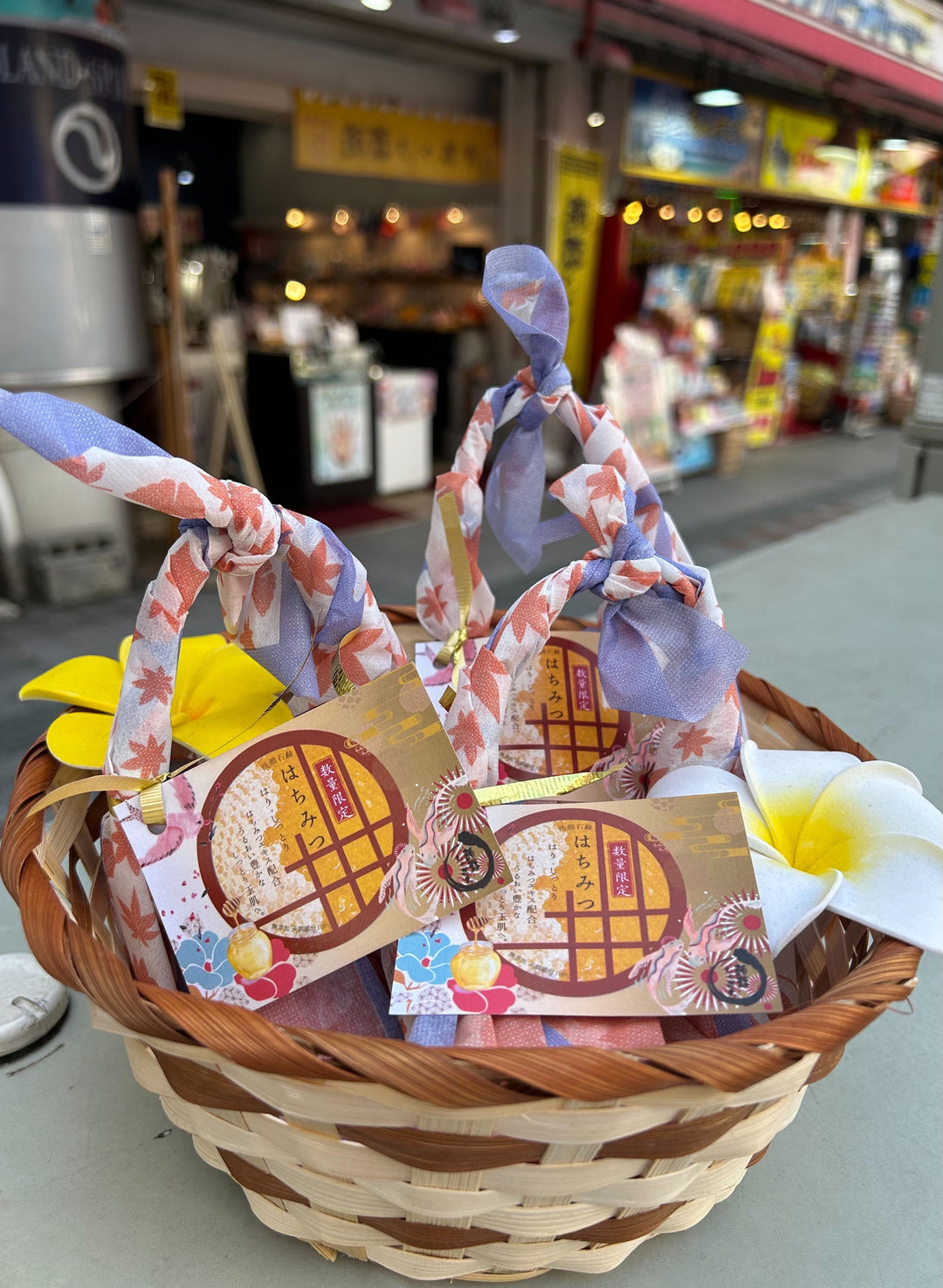 沖縄店よりはちみつしゃぼんの紹介です。