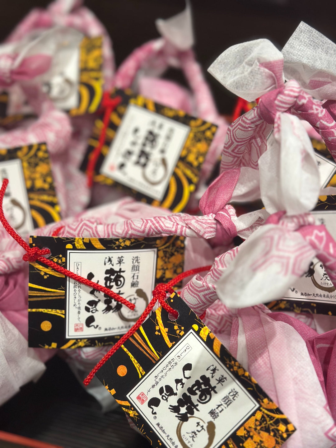 ソラマチ店より浅草竹炭しゃぼんの紹介です。