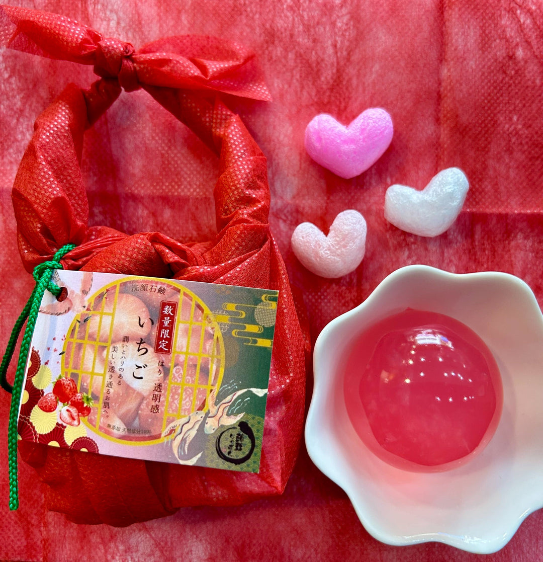 沖縄店より限定いちごしゃぼんの紹介です。